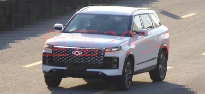 Компания CHERY тестирует кроссовер, похожий на…