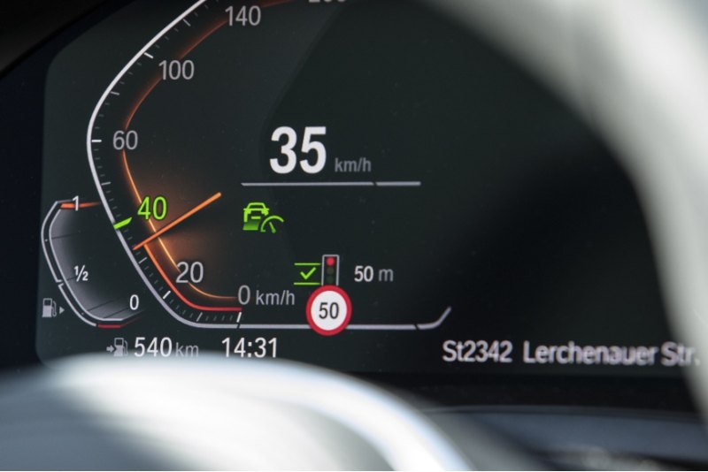 Новый BMW 7 Series — это первый серийный…