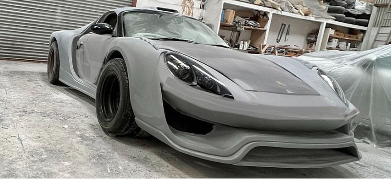 Появились снимки сверхширокого Porsche Boxster…