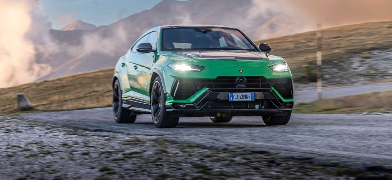 Компания Lamborghini имеет 18-месячный отставание…