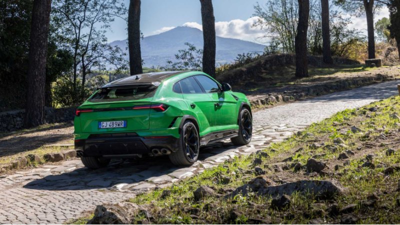 Lamborghini — не единственный производитель…
