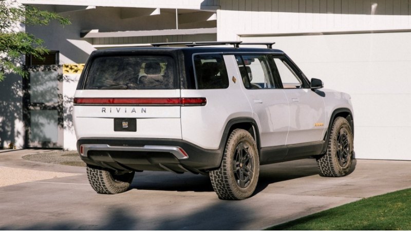 В конце ноября Rivian R1T текущего модельного…