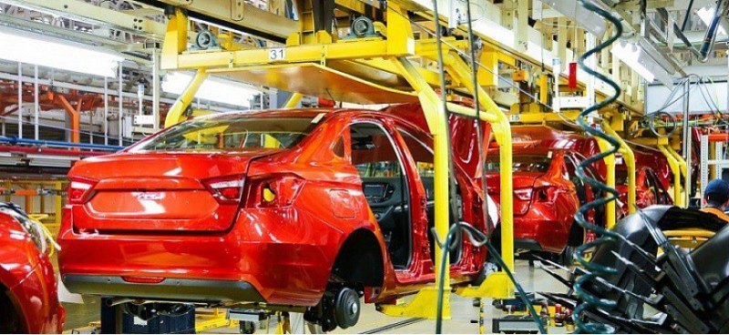 Производство легковых автомобилей в России в…