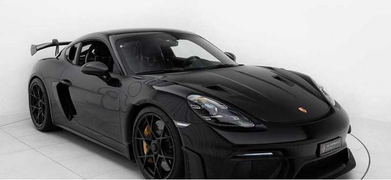 Полностью чёрный Porsche Cayman GT4 RS Weissach…
