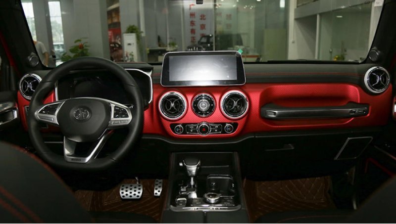 В КНР модель BJ40S продается с двухлитровым…