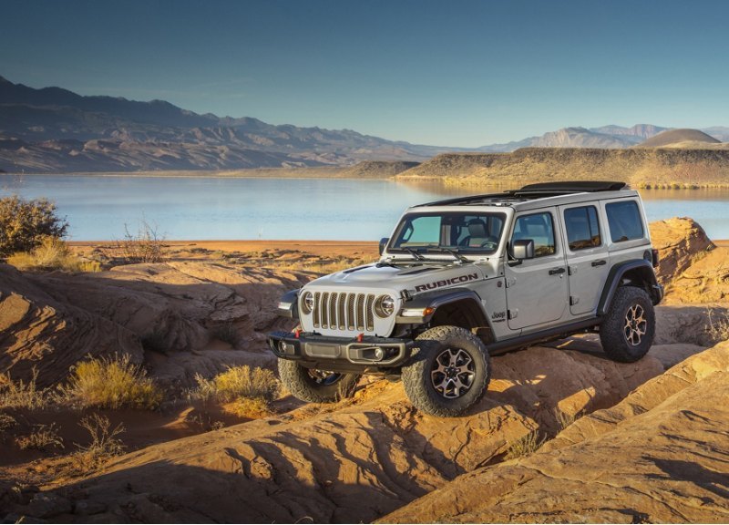 Jeep Gladiator Sport 2023 года в стандартной…