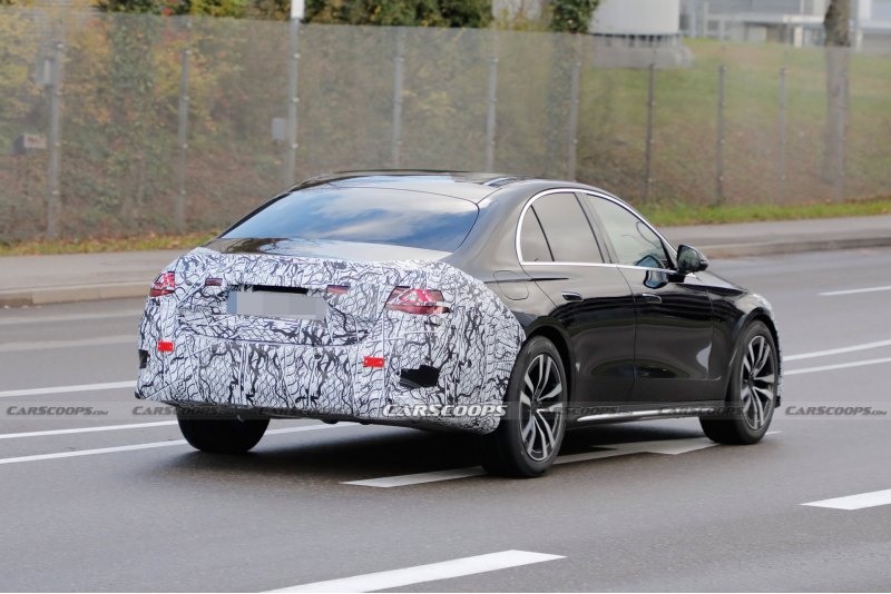 Топовый подключаемый гибрид AMG E53 E-Performance…