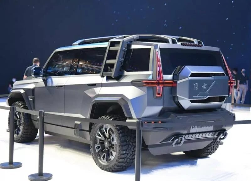 Ожидается, что внедорожник будет выпущен в…