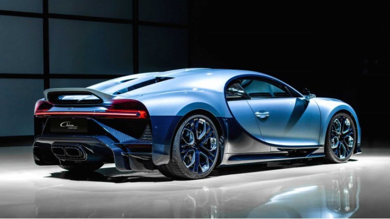 RM Sotheby's выставит автомобиль на аукцион 1…