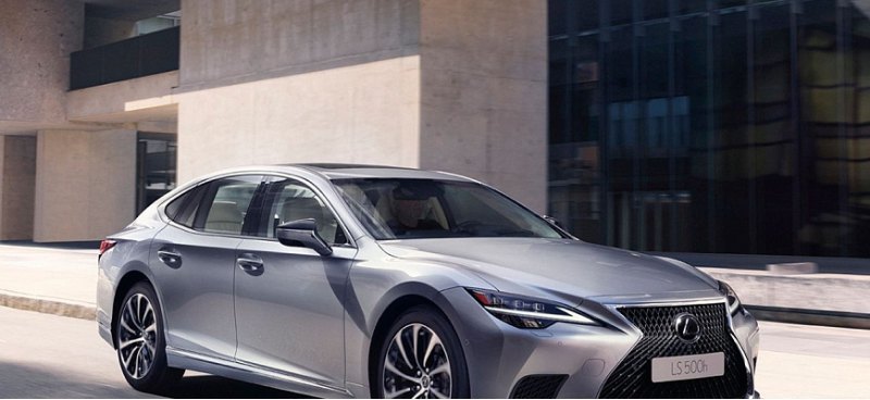 Компания Lexus представит роскошный седан Lexus…