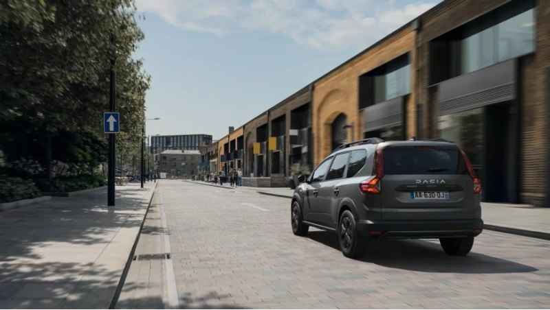 Сбор заказов на Dacia Jogger Hybrid 140 откроется…