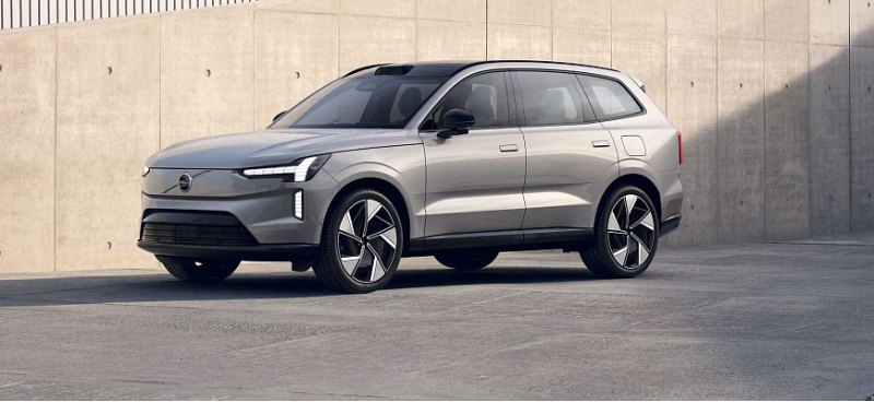 Компания Volvo добавила в линейку кроссовера…