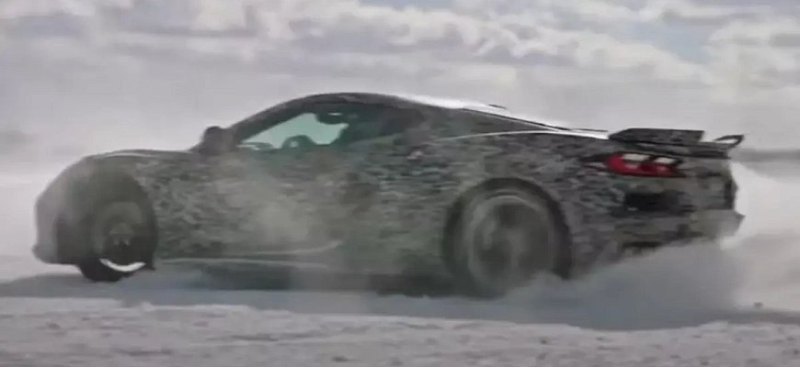 В этом видео, Corvette E-Ray пускается в…