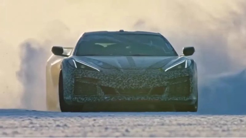 Chevrolet Corvette E-Ray 2024 года постепенно…