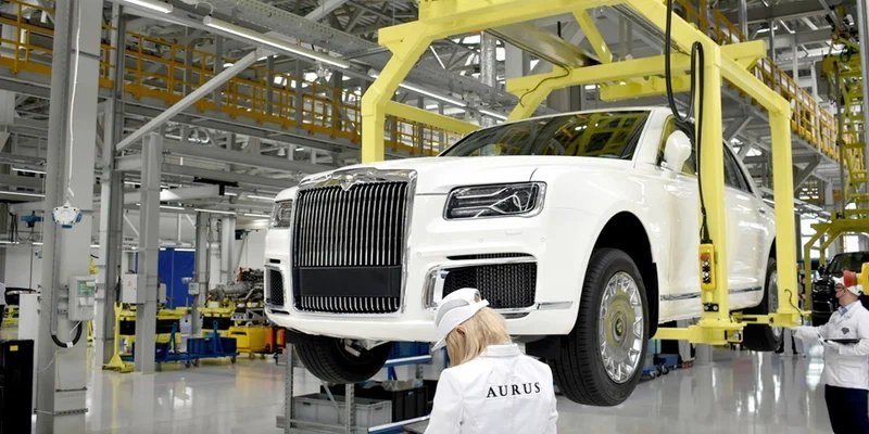 Денис Мантуров: серийная сборка автомашин Aurus в…