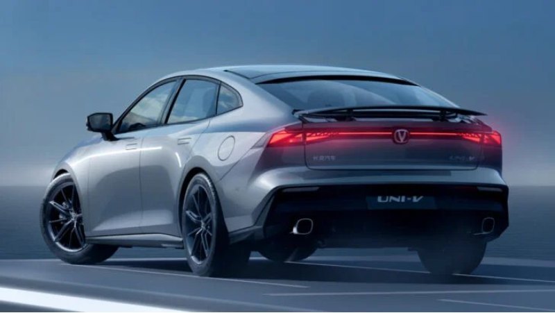 Стоит отметить, что официально Changan Uni-V…