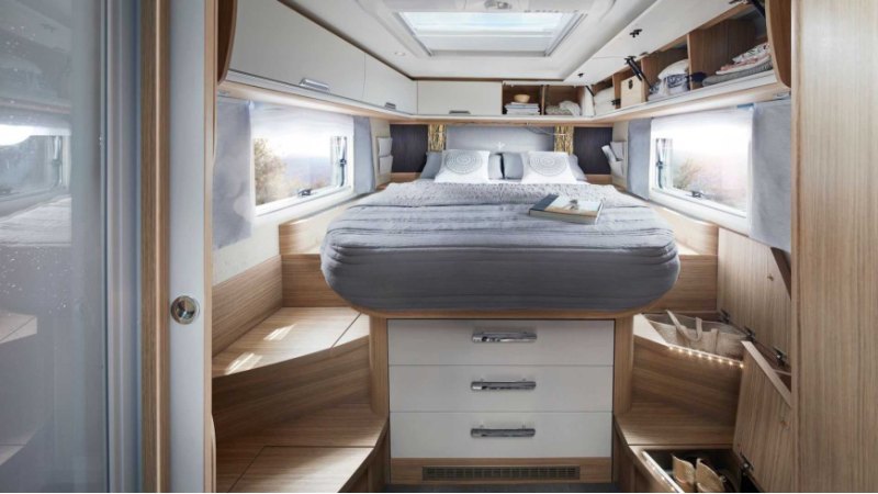 Поскольку Arto основан на Fiat Ducato, в нем нет…