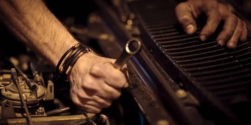 Относительно свечей зажигания специалисты издания…