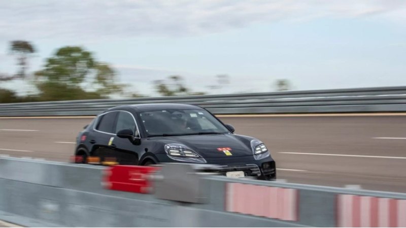 Porsche не раскрывает, как будет выглядеть…
