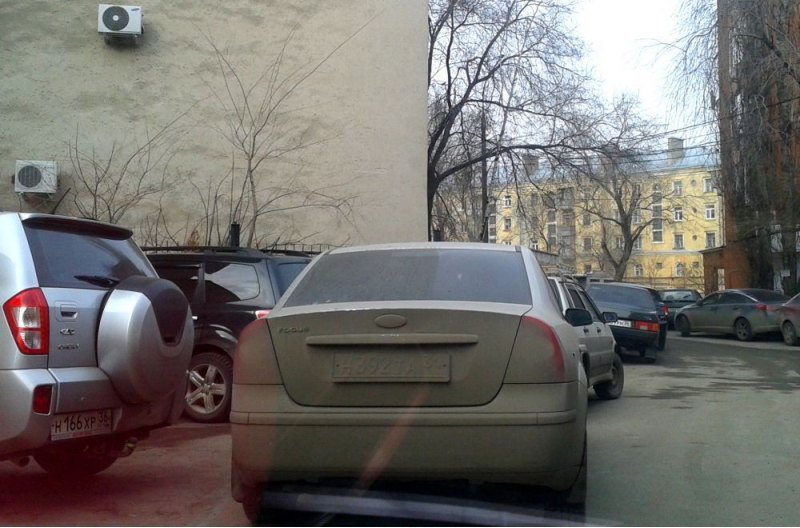 За езду с грязными номерами водителя оштрафуют на…