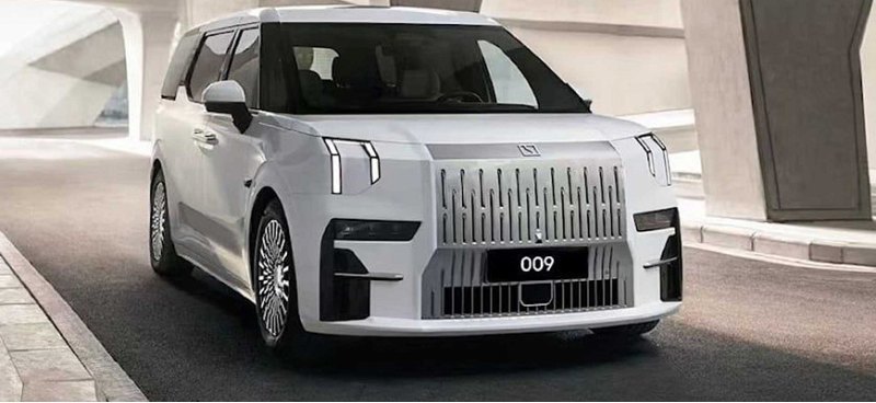Компания Volvo готовит электрический минивэн на…