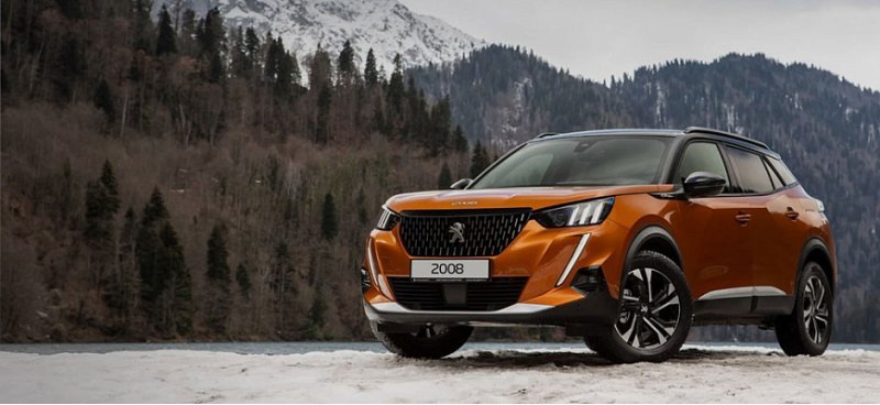 В автосалонах РФ появился новый кроссовер Peugeot…