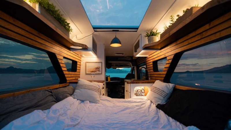 Индивидуальный кемпер ProMaster Stargazer также…