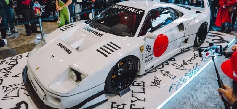 Представлена широкофюзеляжная версия Ferrari F40…