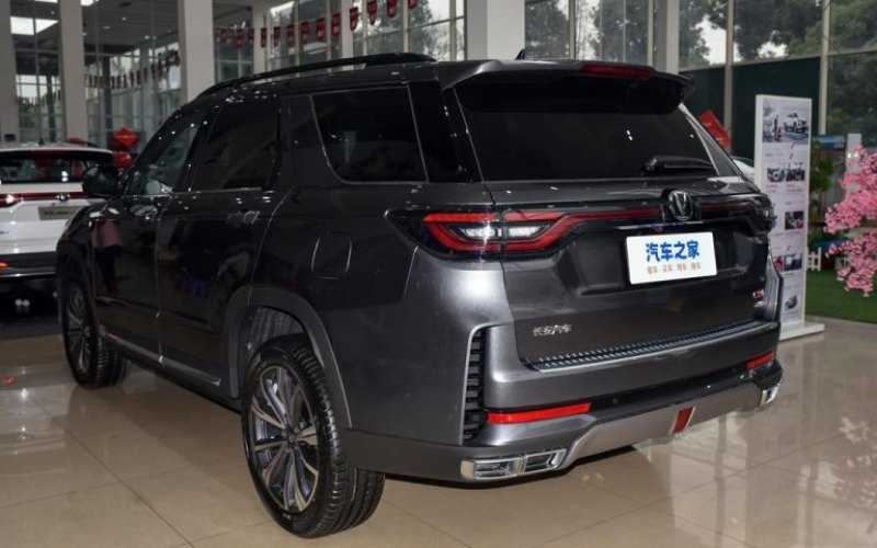 Длина Changan CS95 составляет 4 949 мм при…