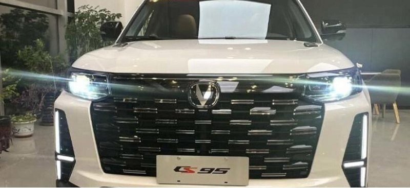 Обновленный кроссовер Changan CS95 добрался до…