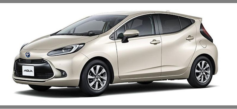 В России начались продажи хэтчбека Toyota Aqua