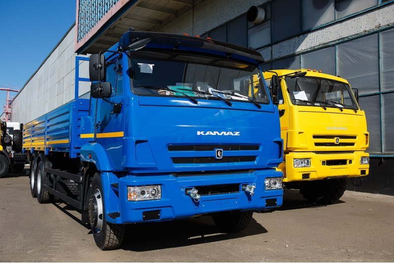 Следом за ним располагается KAMAZ 65115 – его…