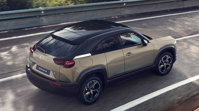 Несмотря на слухи об обратном, кроссовер Mazda…