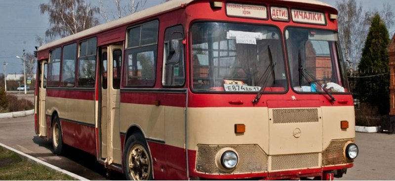 Советский автобус ЛиАЗ-677 по ряду параметров…