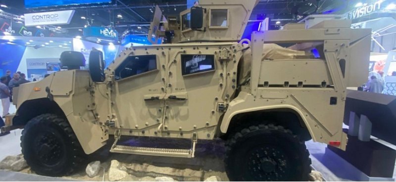 Американская компания Oshkosh представила…