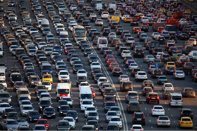 А самым малочисленным является класс автобусов –…