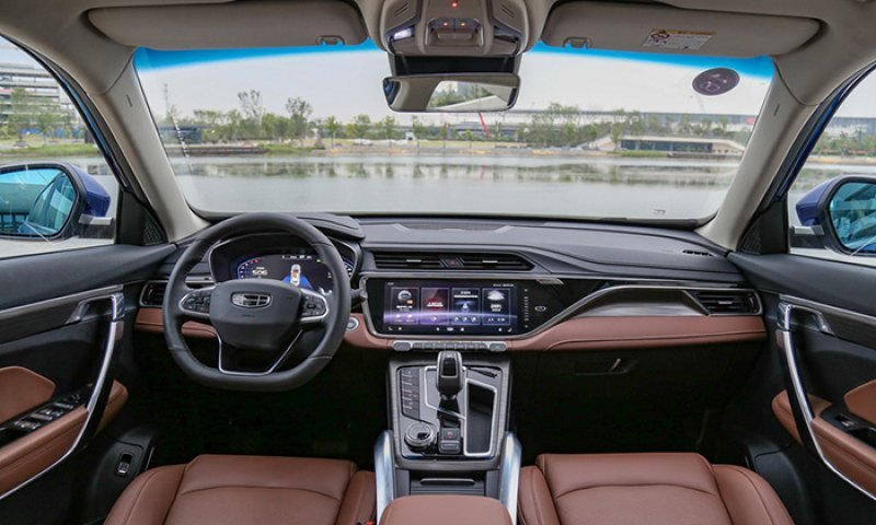Еще в декабре 2022 года новый Geely Coolray в…