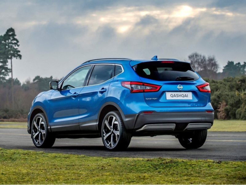 Отдельно он отметил внедорожник Toyota Land…