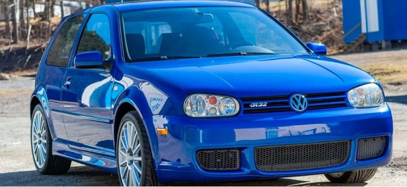 В США 19-летний Volkswagen Golf продали в 2,3…