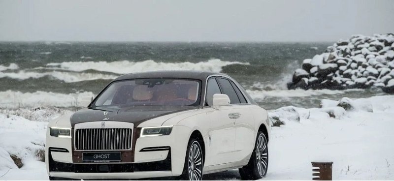Компания Rolls-Royce выпустила эксклюзивную…