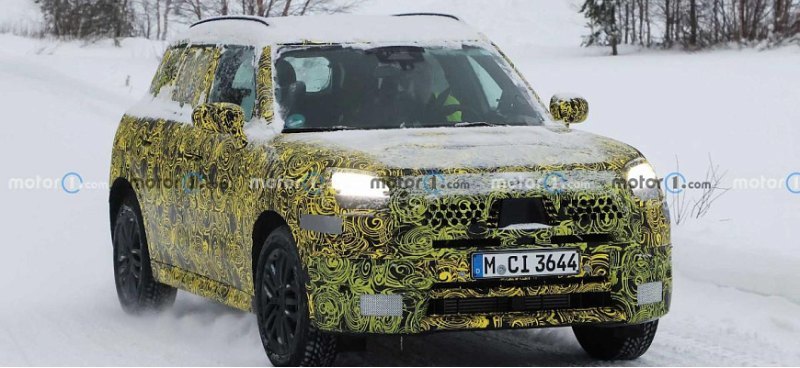На тестах замечены прототипы Mini Countryman…