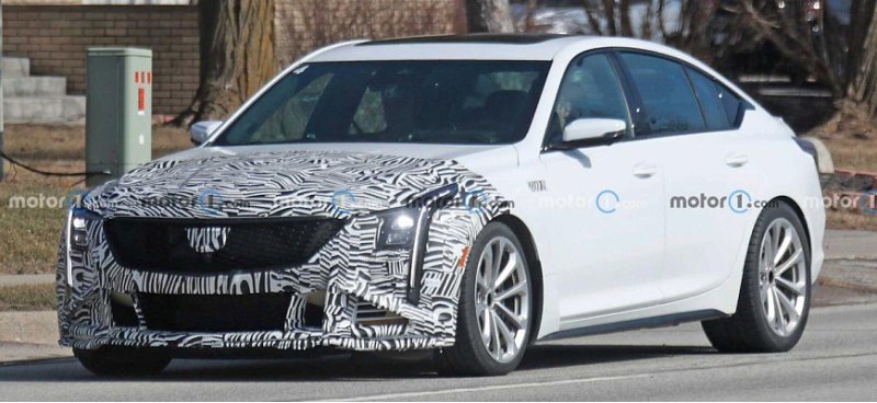 Обновленный Cadillac CT5-V Blackwing впервые…