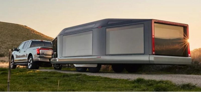 Представлен электрический прицеп Tesla по цене…