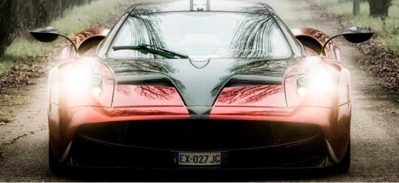 В РФ выставили на продажу редкий спорткар Pagani…