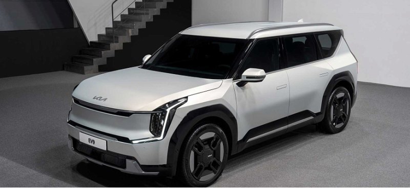 Компания KIA представила трехрядный электрический…