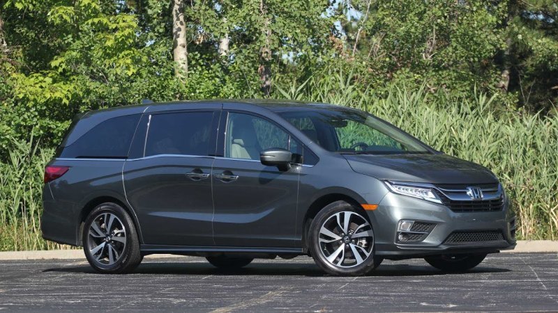 В результате под сервисную акцию попали Honda…