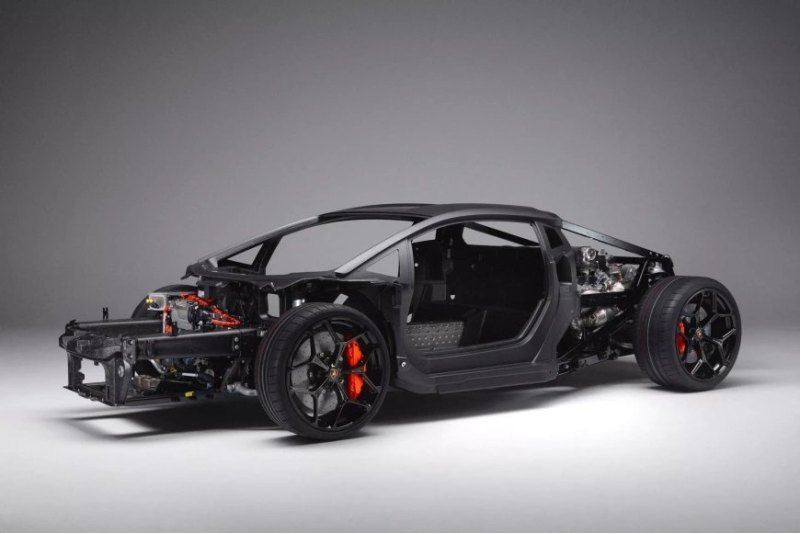 Хотя официальные тизеры Lamborghini не раскрывают…