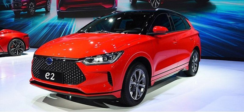 BYD e2: новый электрический хетчбэк на российском…
