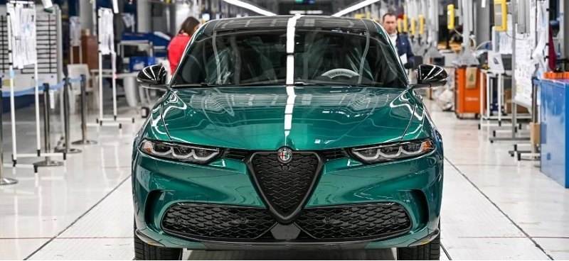 Компания Alfa Romeo выпустила детскую версию…
