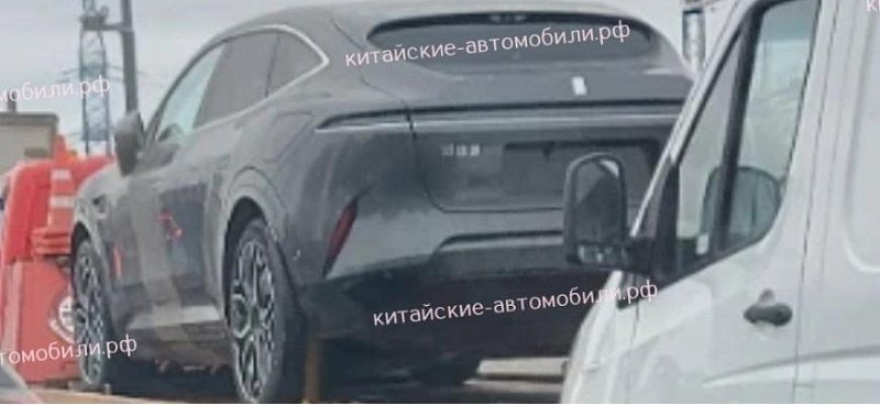 В России начнутся продажи новых кроссоверов Avatr…